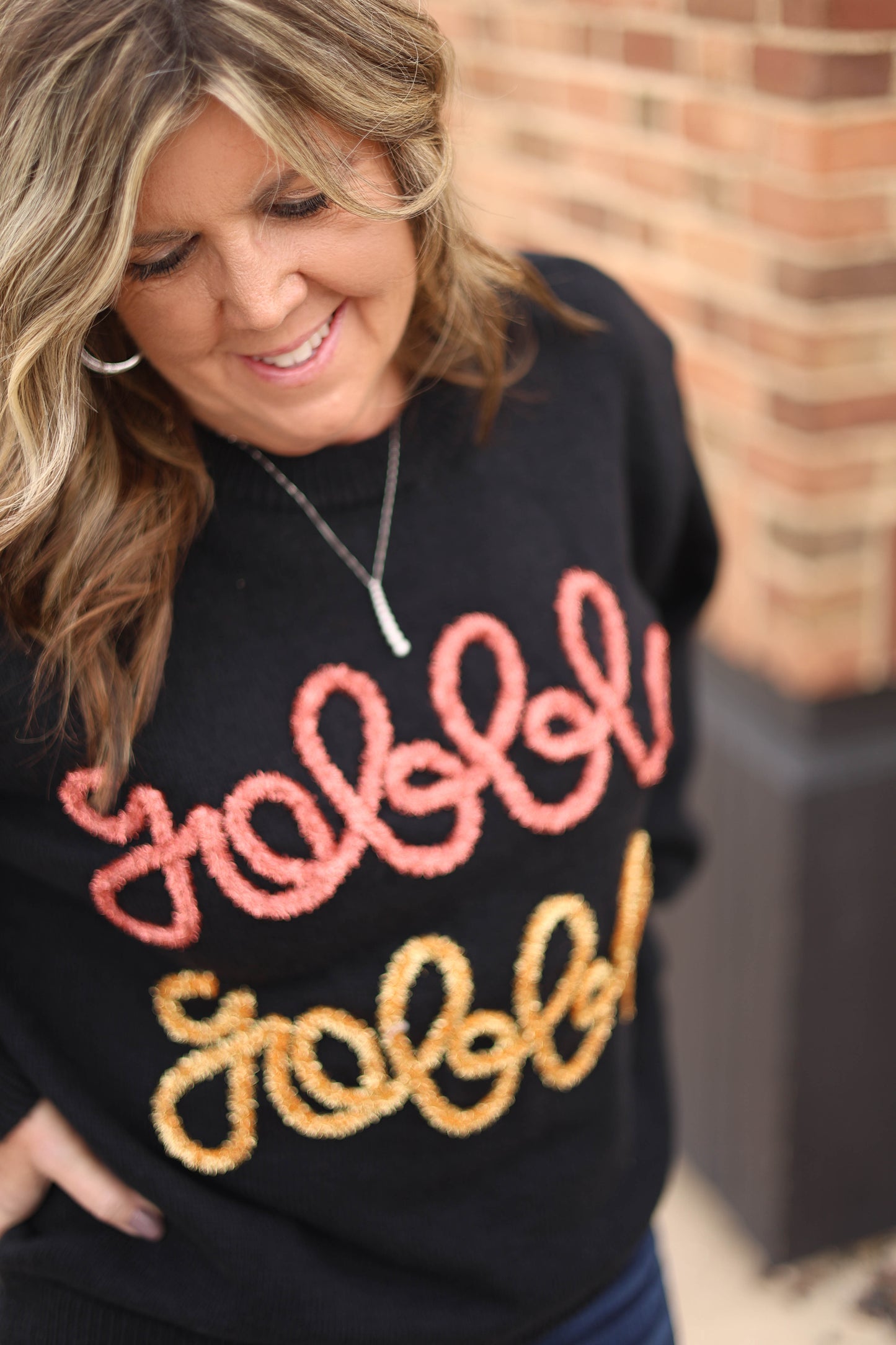 Gobble til you Wobble Sweater [black]